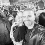 Julieta Nair Calvo Instagram - Viendo a la magnética @taylorswift con mi amor .