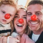 Julieta Nair Calvo Instagram - ¿Te imaginás transformar la experiencia de una familia antes de una cirugía? Lo estamos haciendo con arte 🧡🧡 En una nueva experiencia única e innovadora en la Argentina, los payasos profesionales también acompañan a niños, niñas y adolescentes en áreas quirúrgicas, desde la sala de internación hasta la inducción anestésica. @alegriaintensiva 😍💪🏼 ❤️ Ayudanos a seguir transformando los escenarios más frágiles con tu apoyo. Doná ahora en www.alegriaintensiva.org.ar