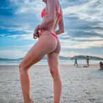 Julieta Nair Calvo Instagram - Los últimos dos videos se llaman felicidad