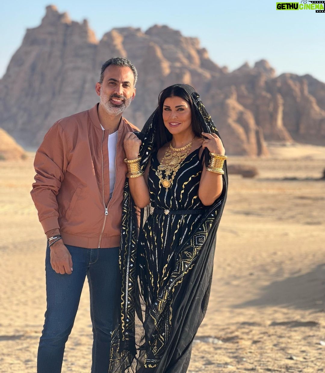 Jumana Murad Instagram - #جومانا_مراد بلقاء حصري من جزئين تتابعونه الليلة و غداً على #تلفزيون_دبي في @theinsiderar @jumana.mourad #theinsiderar #theinsider_بالعربي #ايلي_نخله #العلا #2022 Banyan Tree AlUla