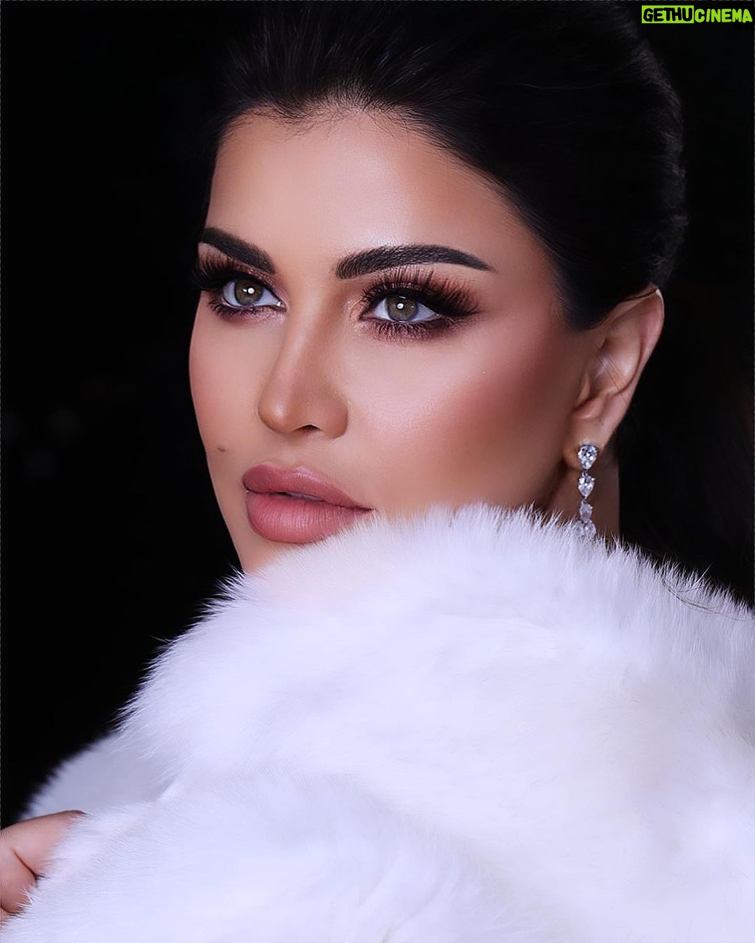Jumana Murad Instagram - من موسم الرياض ( أنا عربيه ) 💚💚💚🇸🇦🇸🇦🇸🇦كل الشكر لهيئة الترفيه @riyadhseason @anaarabiah @gea_saudi Dress @dolcegabbana Make up @manargamilmakeupartist Hair @aminahair #موسم الرياض #أنا عربيه. #الرياض. #السعودية