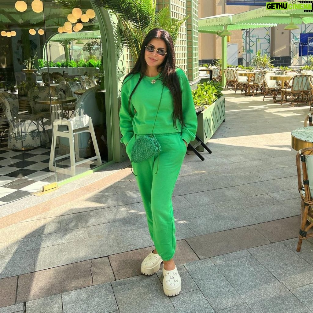 Jumana Murad Instagram - On Wednesday’s we wear green💚