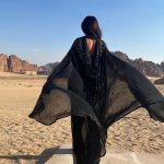 Jumana Murad Instagram - الفنانة جومانا مراد تتألق بإطلالة تراثية خلال تواجدها في محافظة العلا، وسط الطبيعة الجبلية الخلابة 📸: @elienakhlee @jumana.mourad @banyantree.alula @experiencealula #forbes #forbesmiddleeast #فوربس #فوربس_الشرق_الأوسط