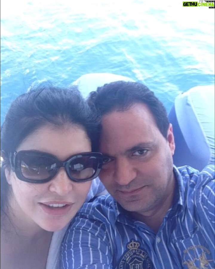 Jumana Murad Instagram - كل عام وكل يوم وكل ساعه وكل ثانيه وأنت بالف الف خير يا حبيب عمري يا أبو محمد الغالي 🙏🏻🎂🎂🎂🎉🎊🎊💖💖💖happy birthday my love💖💖💖💖