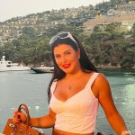 Jumana Murad Instagram - In love with the sea ❤️ , who r u in love with 😉