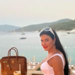 Jumana Murad Instagram - In love with the sea ❤️ , who r u in love with 😉