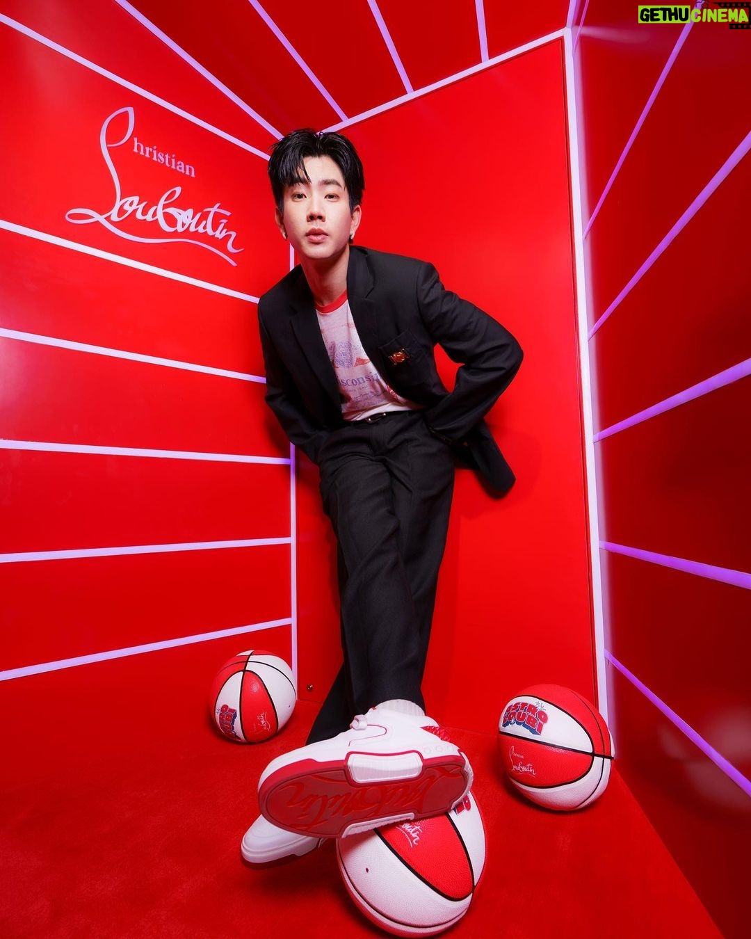 Jumpol Adulkittiporn Instagram - FEEL THE ENERGY❤️ #ChristianLouboutin
