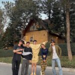 Jumpol Adulkittiporn Instagram – หน้าก็ง่วง ถุงเท้ายังม่วงอิกก🌲⛰️
