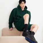 Jumpol Adulkittiporn Instagram – 📦👟@burberry #burberry