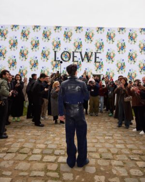 Jumpol Adulkittiporn Instagram - 💐💐 #LOEWE
#LOEWEFW24