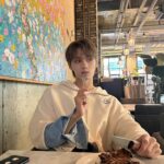 Jun Instagram - 여러분 FML 노래들 다 들었어요?우리 ❤️사랑하는 💎✨carat들 항상 행복하고 이번 노래 들으면서 잘 자요 😪💤굿나잇