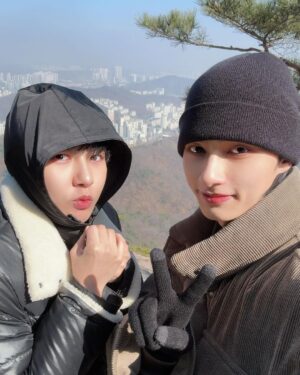 Jun Instagram - 2024첫 등산🧗⛰️☀️