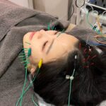 Jun Amaki Instagram - 久しぶりに美容鍼🪡🩵 効果が絶大すぎて、、、 久しぶりに来るといつも あ、また早く来よ！ってなる🤒 小顔になる、目引き攣るくらい開く、 可愛い表情つくりやすくなる！ なんて素晴らしいですね🩷 またすぐお願いしますっっ @veline.venus @sugizakikenya @nozo.mi74 #美容鍼 #小顔 #Veline