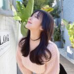 Jun Amaki Instagram - new hair🥰 ブルーブラック トリートメント してもらいましたっ✂︎ カリスマ美容師 @riholog1001 💗 りほちゃんいつもありがと🖤🩷