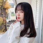 Jun Amaki Instagram - new hair✂︎🩷🖤　 @riholog1001 @log_omotesando 少し短めロングはなりました♪ レイヤー入れてもらい いつもより清楚な大人しめの髪型に💇🏻‍♀️ トリートメントでサラサラになった♥︎ りほちゃんいつもありがとう🫶🏻 #美容室 #log #天木ヘア