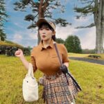 Jun Amaki Instagram - ⛳️👚👟 ゴルフウェア @mirror9golf 🩷 #天木ゴルフ #golf #ゴルフ #ゴルフウェア #曇ってたから空加工しました