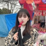 Jun Amaki Instagram - 初詣⛩🌅🎍中山寺 なんと！ママと2人で大吉出しました❤️❤️ 2024年良い年になる予感するなぁ〜っ👏🏻👏🏻 コロネちゃんも沢山歩きました🫶🏻 #初詣 #中山寺 #兵庫県 #天木code