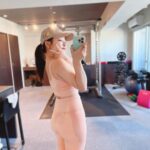 Jun Amaki Instagram - 珍しくgym続いてます❤️‍🔥ちょっとお腹に力入れて生活してただけで、お腹の縦線に出会えました。嬉しいっ　痩せやすくて太りやすい体質だからちゃんと頑張れば綺麗になれるはず！頑張るぞ❤️🐹　#bysty #天木workout #gym