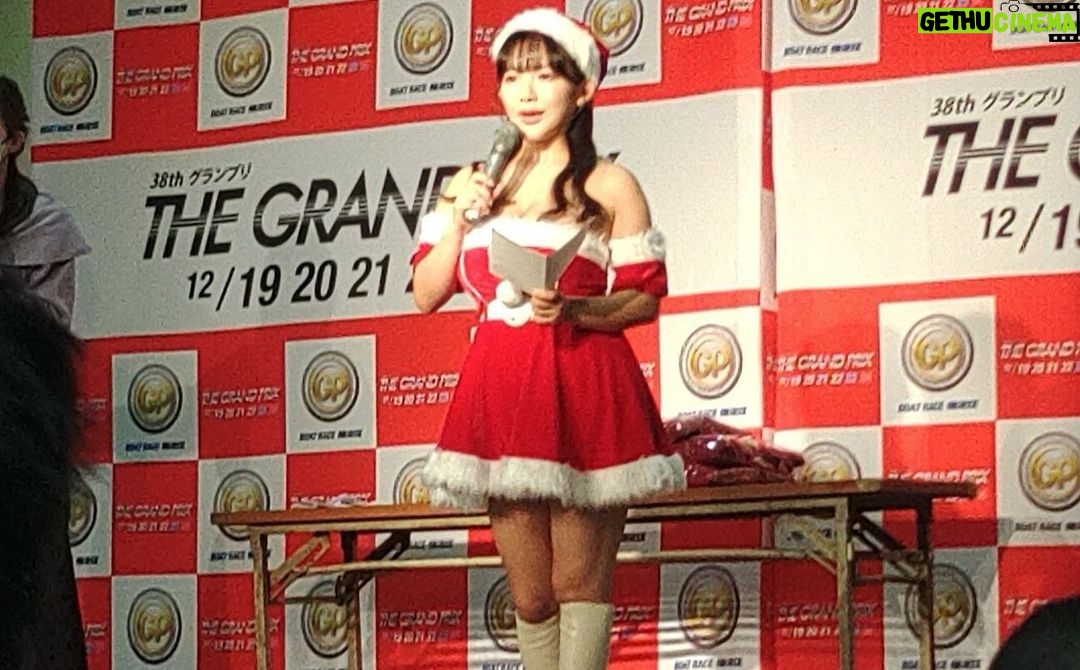 Jun Amaki Instagram - 🚤❤️ 【Road to THE GRAND PRIX 特別企画】 ボートレース住之江さんでの トークショーありがとうございました! 代理店さんにも驚かれるくらい 沢山の方が集まってくださり 特典券も完売だったそうです❤️ 舟券は全部外れましたが、皆さんに会えて、更に美味しいたこ焼きも食べれて幸せな一日でした! また遊びに行きたいです🚤 #ボートレース住之江 #BOATRACE #住之江