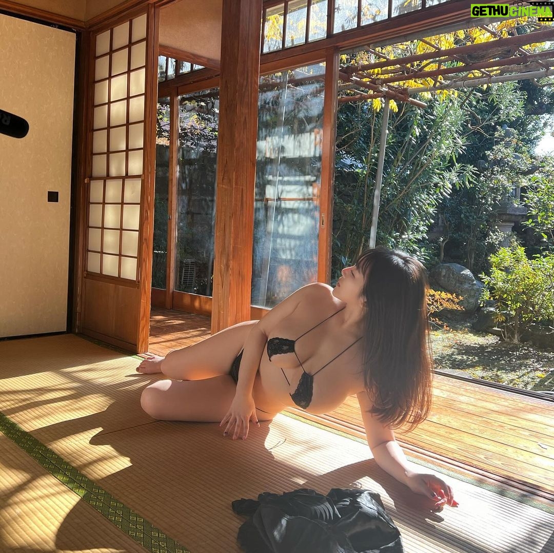Jun Amaki Instagram - グラドル名鑑2024🩷 グッツプランと雑誌にお名前掲載プランが 1/31締め切りです🫣 その他の特典プランも沢山あるので 〆切忘れずにゲットしてね🙇🏻♀️🙇🏻♀️💕💗 🤍🤍お知らせ🤍🤍 発売中📘 12枚目DVD『ぷるぷる天使』 5冊目写真集『SSS(トリプルエス)』徳間書店 『グラドル名鑑2024』 発売予定📕 1月29日『週刊大衆』 1月30日『月刊エンタメ』DVDパブ 2月5日『アサ芸Secret』DVDパブ 2月22日13枚目DVD『絶対的二次元恋愛』 出演📺 レギュラー冠番組 毎週水曜日21:30〜KBS京都ラジオ 『世界の天木とESG』 イベント🌍 2月3.4日 『台北國際動漫節』南港展覽館2館 映画🎞 【夢叶えるサウナ】メインキャスト 【Love Will Tear Us Apart】 【Regular posting🖤】 Jun Amaki EC site \ jun amaki OFFICIAL SITE / Original goods on sale.👗💕 From the highlight link :)🔖🧷 #天木じゅん #junamaki #天木纯 #グラビア #gravure #我是天木纯 #二次元ボディ #天乳