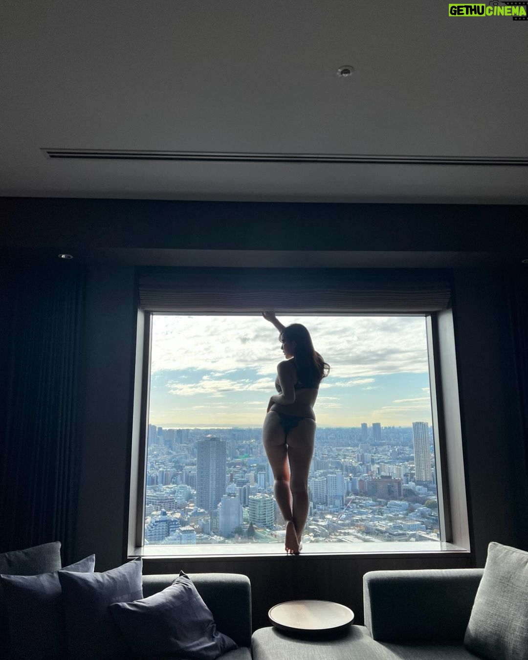 Jun Amaki Instagram - 週刊ポスト🩷もうみてくれましたか?? 🤍🤍お知らせ🤍🤍 発売中📘 5冊目写真集『SSS(トリプルエス)』徳間書店 13枚目DVD『絶対的二次元恋愛』 『グラドル名鑑2024』 『EX MAX!』 『週刊ポスト』撮り下ろしグラビア 『週刊大衆』表紙 発売予定📕 出演📺 レギュラー冠番組 毎週水曜日21:30〜KBS京都ラジオ 『世界の天木とESG』 ドラマ📺 4月25日release 『日本統一』〜外伝中島組〜 ヒロイン沖野沙綾役 イベント🌍 映画🎞 【夢叶えるサウナ】メインキャスト 【Love Will Tear Us Apart】 【Regular posting🖤】 Jun Amaki EC site \ jun amaki OFFICIAL SITE / Original goods on sale.👗💕 From the highlight link :)🔖🧷 #天木じゅん #junamaki #天木纯 #グラビア #gravure #我是天木纯 #二次元ボディ #天乳