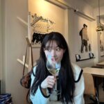 Jung Chae-yeon Instagram - 엄마와 데이트💛