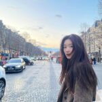 Jung Chae-yeon Instagram - 🇫🇷 햅삐😳