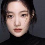 Jung Chae-yeon Instagram - 🖤