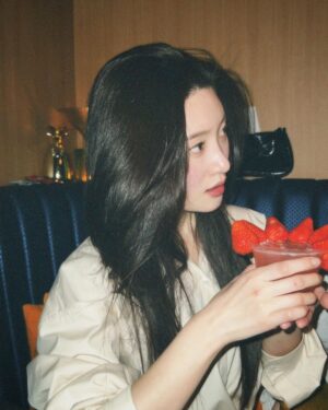 Jung Chae-yeon Instagram - 🍓🍓🍓🍓🍓