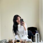 Jung Chae-yeon Instagram - 봄이다🌷🌼