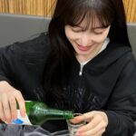Jung Chae-yeon Instagram – 늦은 2024✋🏻 
모두 새해 복 많이 받으세요

건강하고 즐겁고 따스하고 행복하게 2024🔥