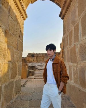 Jung Hae-in Instagram - 