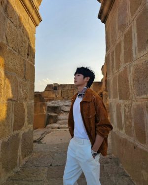 Jung Hae-in Instagram - 