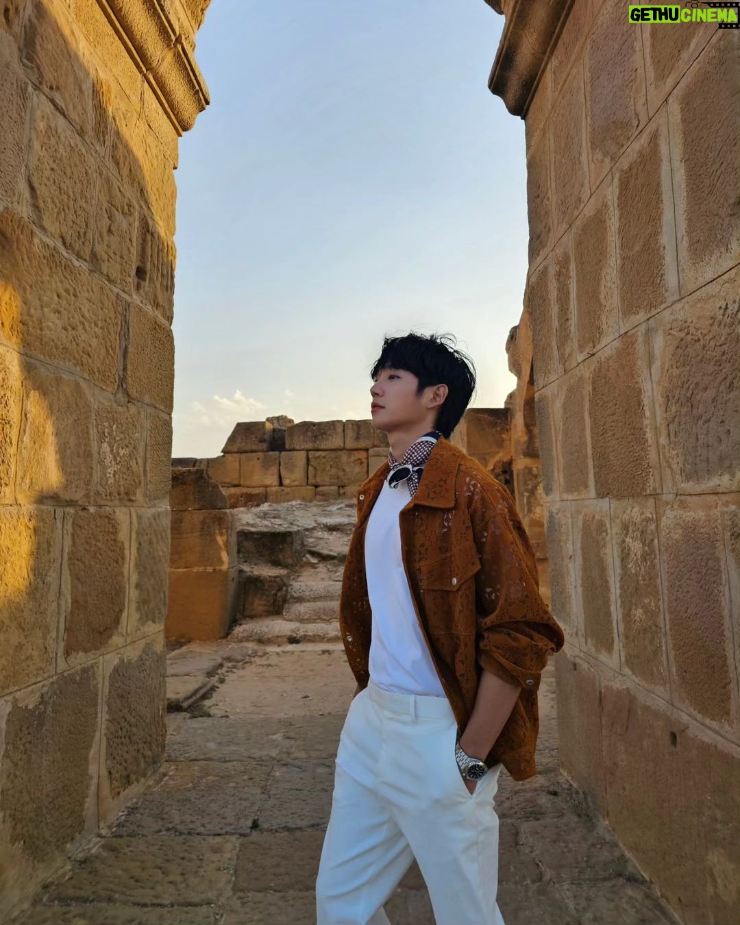 Jung Hae-in - 1.1 Million Likes -