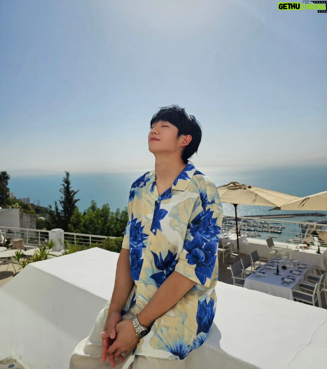 Jung Hae-in - 1.2 Million Likes -