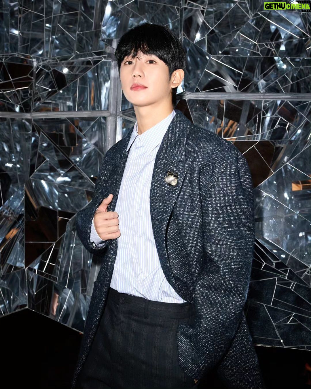 Jung Hae-in Instagram - @Dior #Dior #LadyDior 디올성수