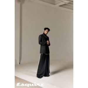 Jung Hae-in Instagram - @dior @esquirehk 8월호