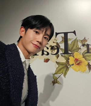 Jung Hae-in Instagram - @Dior @MrKimJones 🌼
#Dior #DiorTears