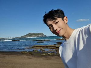 Jung Hae-in Instagram - 🌤
