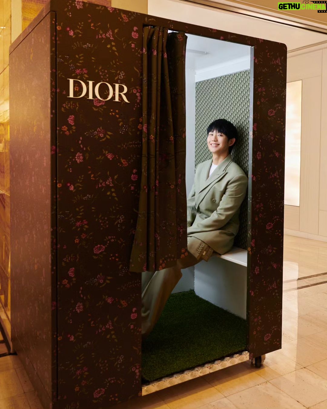 Jung Hae-in - 1.3 Million Likes - @DIOR #DIOR #Summer23