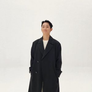 Jung Hae-in Instagram - 🙂