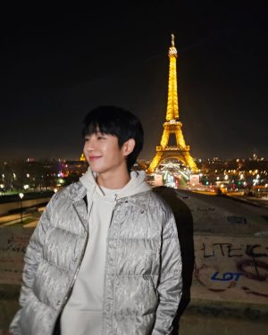 Jung Hae-in Instagram - Good night ✨️