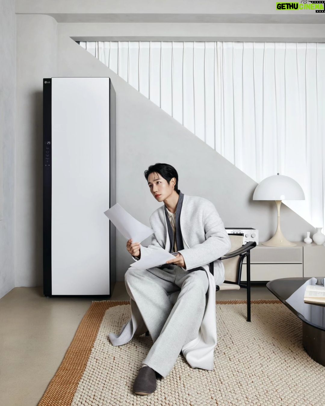 Jung Hae-in Instagram - @lgelectronics_kr @noblessekorea ✨️ #LG스타일러오브제컬렉션 #올뉴스타일러#AD