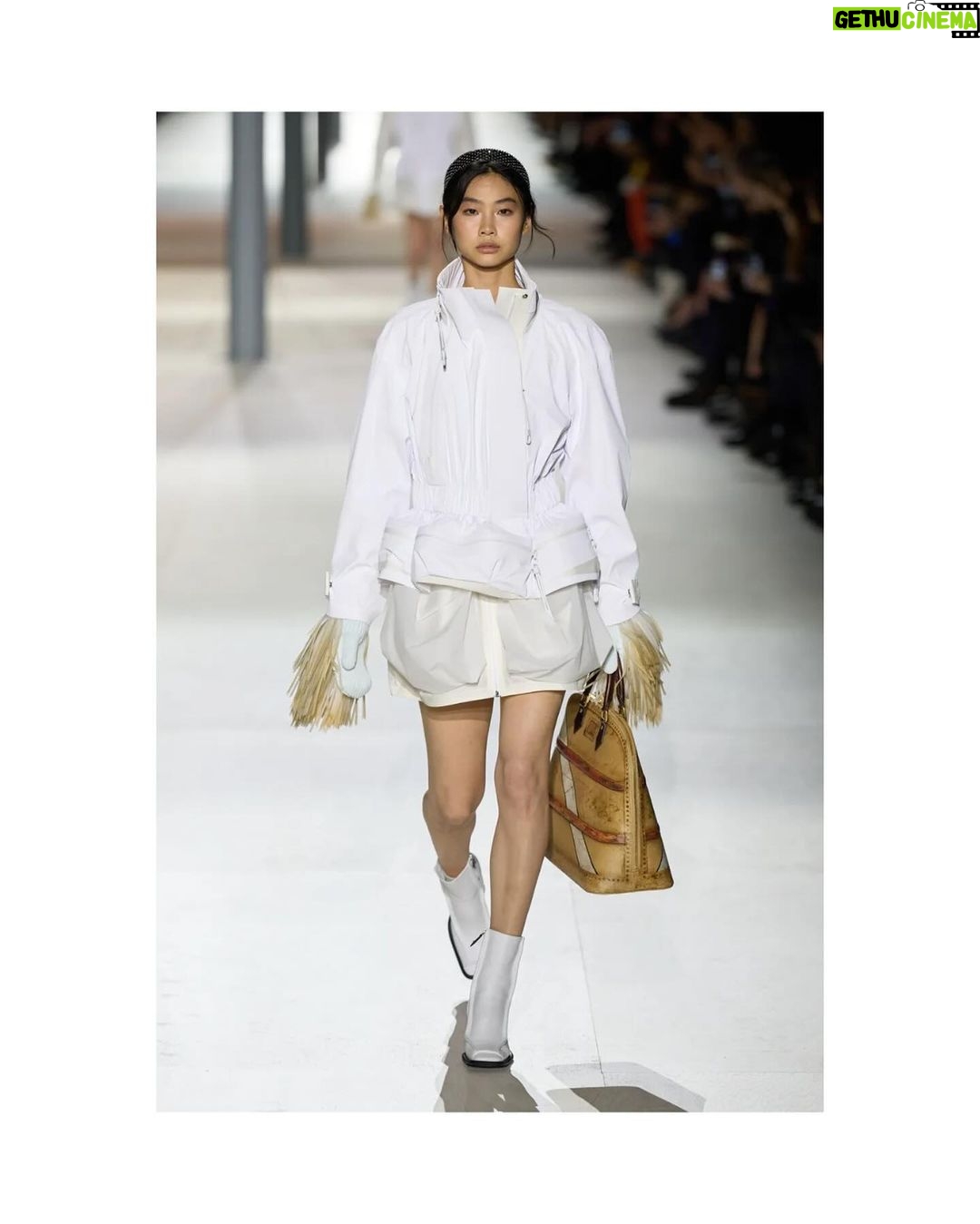 Jung Ho-yeon Instagram - My dearest friend Nicolas♥️ Congratulations on your 10th anniversary at @louisvuitton . It is a great honor to be a part of this special event. Thank you for sharing your journey with me! You’re a true inspiration not only as an artist but also as a human being. Love you forever 💕