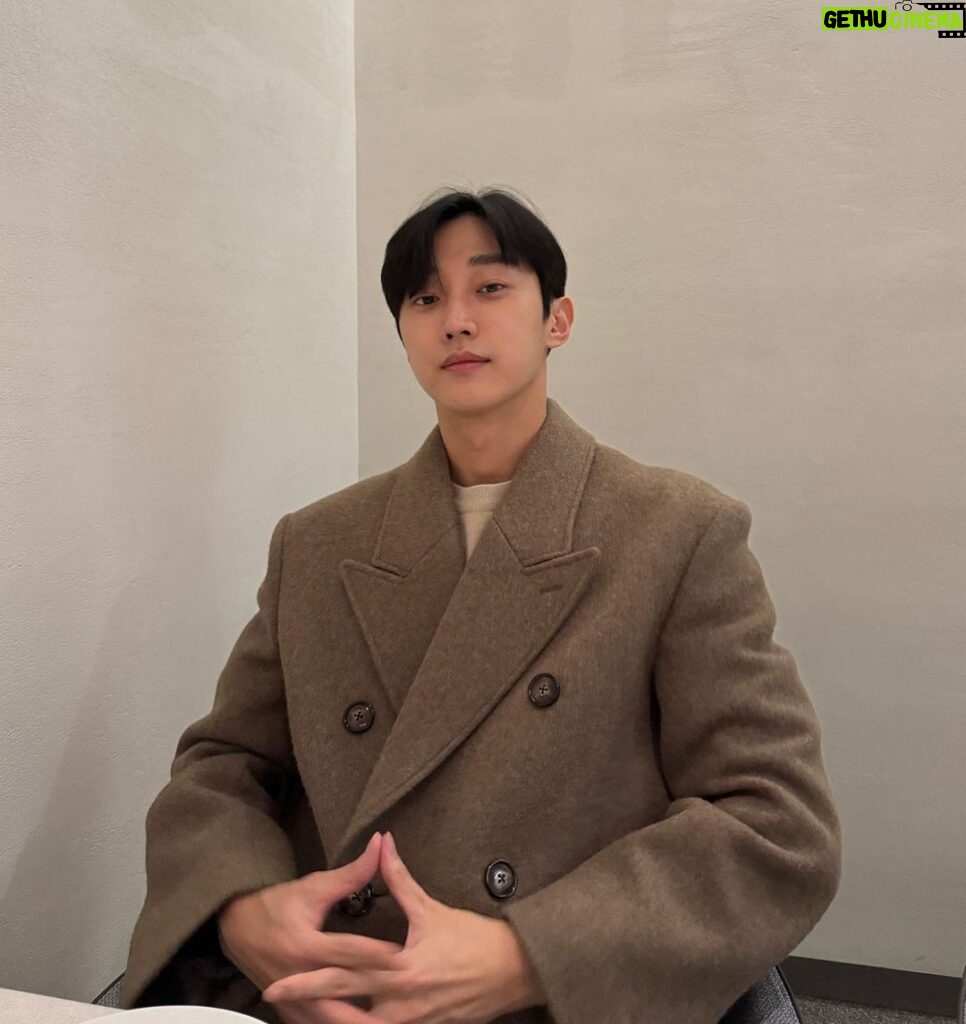 Jung Jin-young Instagram - 날씨 추운데 모두 감기 조심하세요~!!😆 (가끔 이렇게 노래 추천해 드리려구요!)