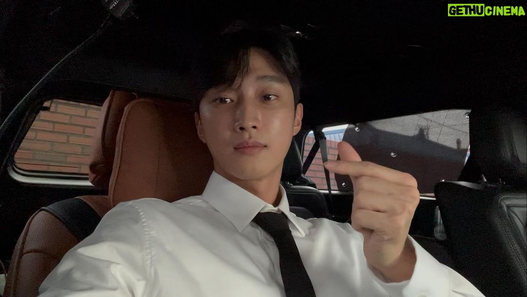 Jung Jin-young - 258K Likes - 😆 오늘도 좋은 하루 보내세요~~!