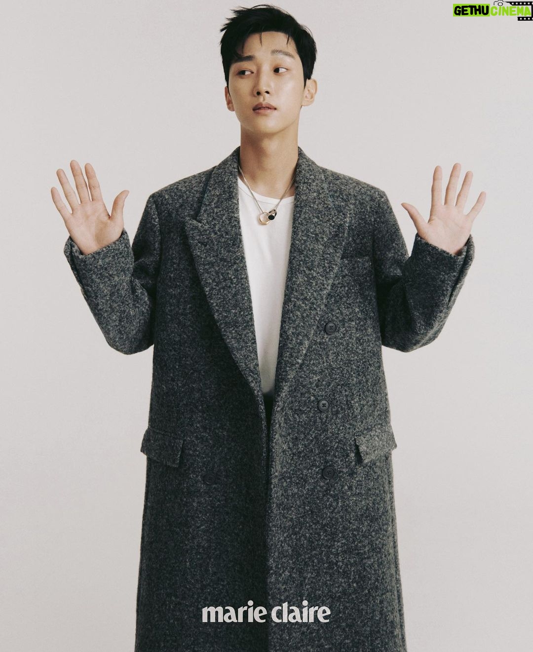 Jung Jin-young - 256K Likes - 마리끌레르 9월호
#진영