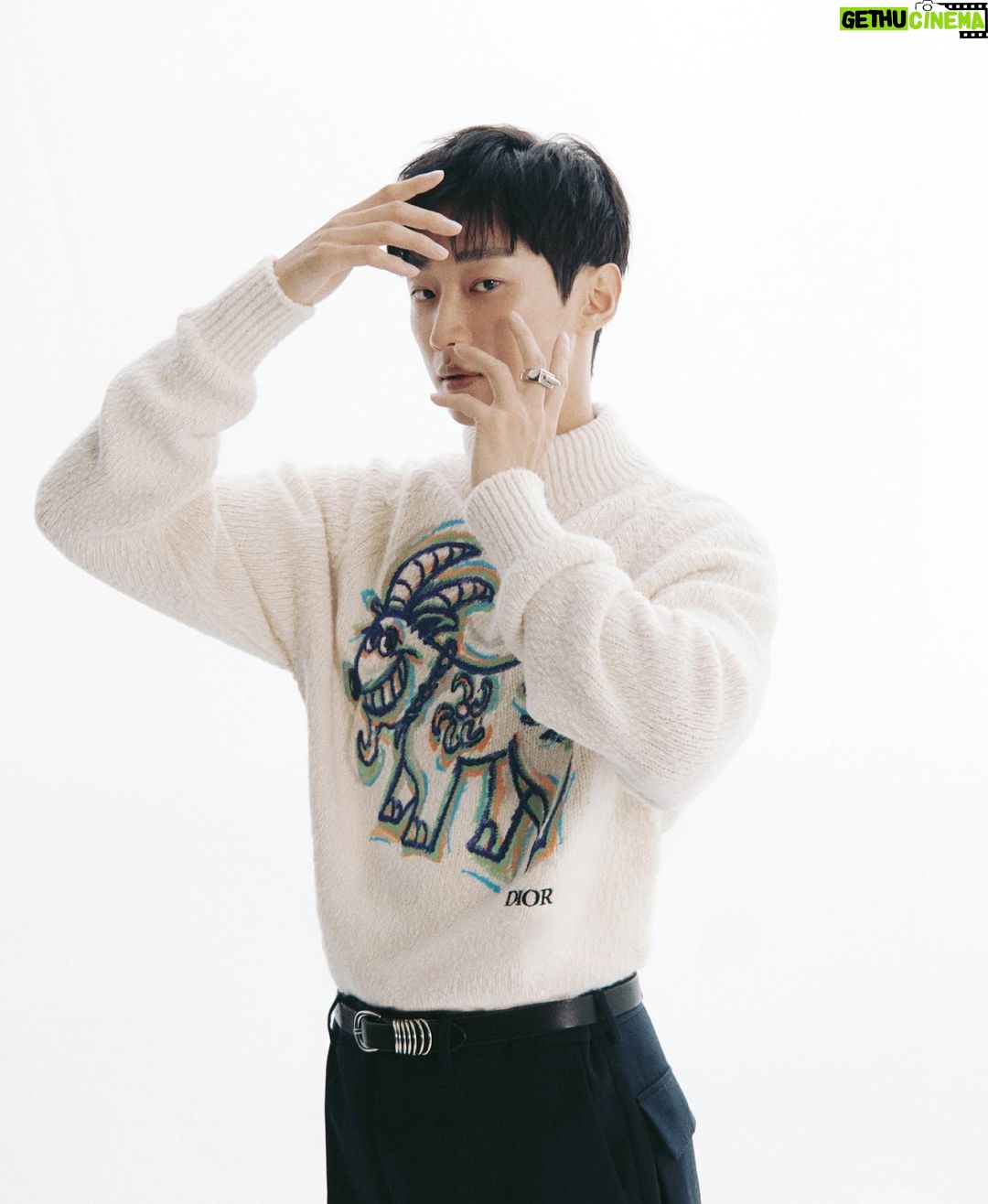 Jung Jin-young - 256K Likes - 마리끌레르 9월호
#진영