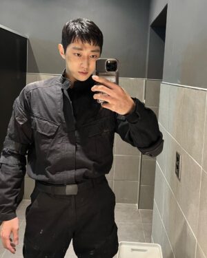 Jung Jin-young Instagram - Sweet home 2!!
let’s go!!
#진영 #스위트홈 #sweethome #박찬영