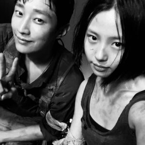 Jung Jin-young Instagram - 찬영 은유🫡
지금 바로 넷플릭스로!! Go go
#진영 #고민시 #스위트홈2 sweethome2